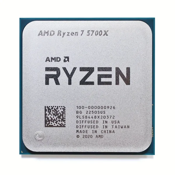 Processador AMD Ryzen 7 5700X fotografado por Qurren